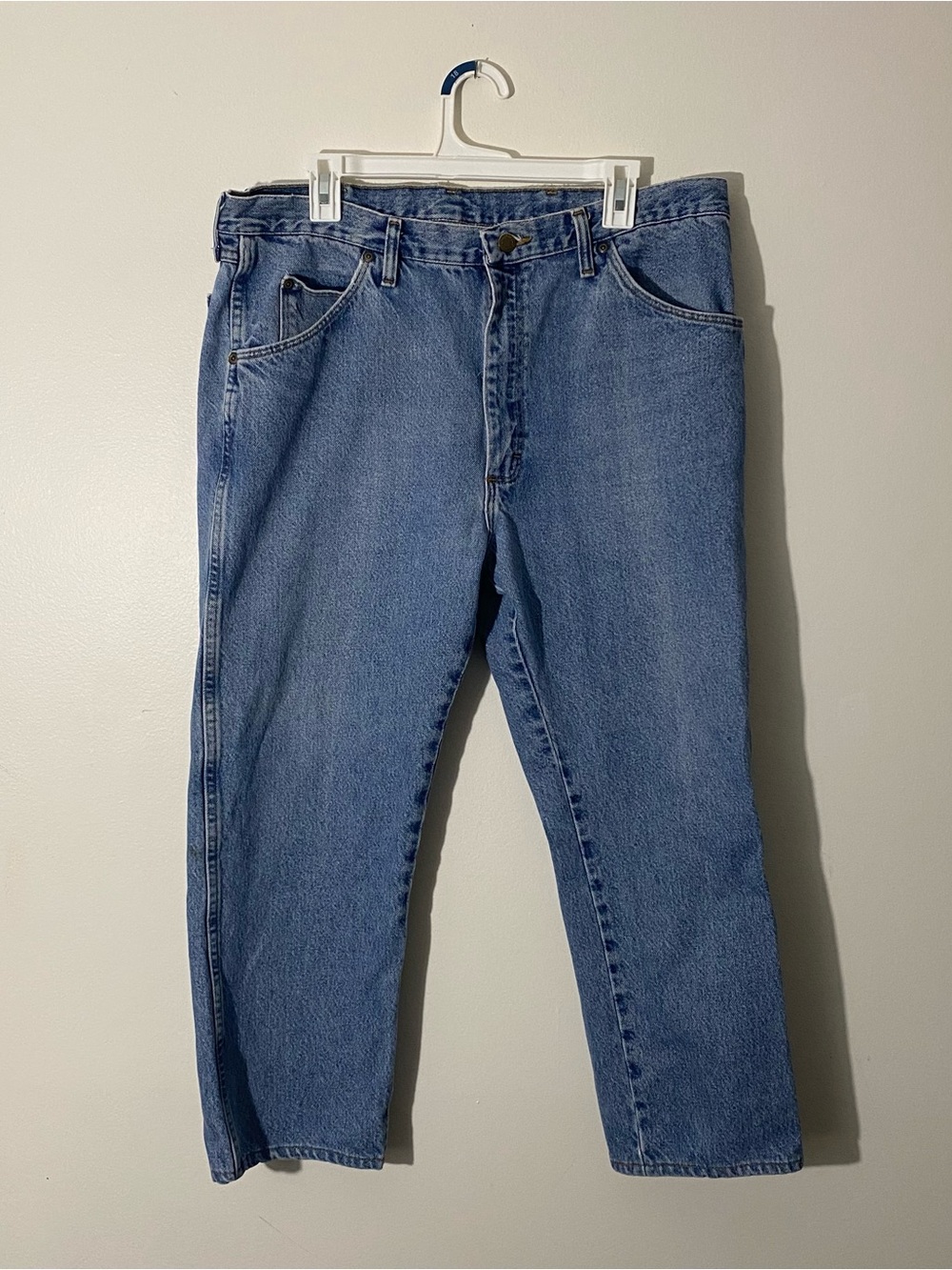 Men’s Wrangler Blue Jeans 38 x 30 100% Cotton